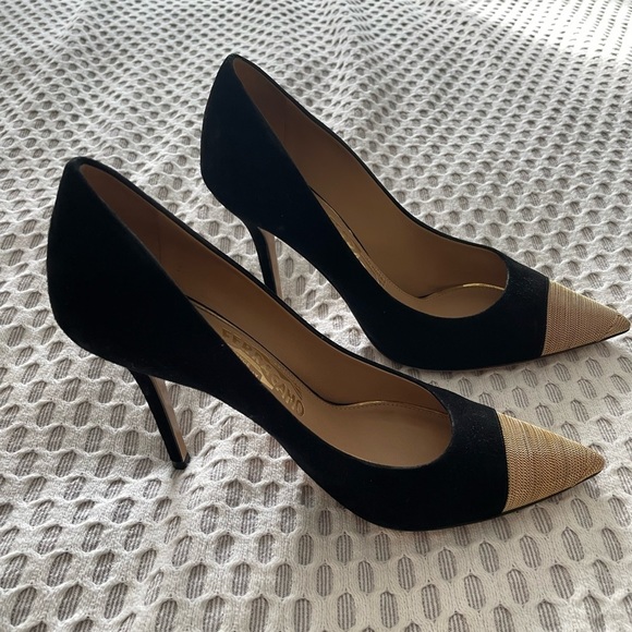 Salvatore Ferragamo Black Suede + Gold Chain Cap Tip Stilettos - 6.5 - Picture 8 of 9